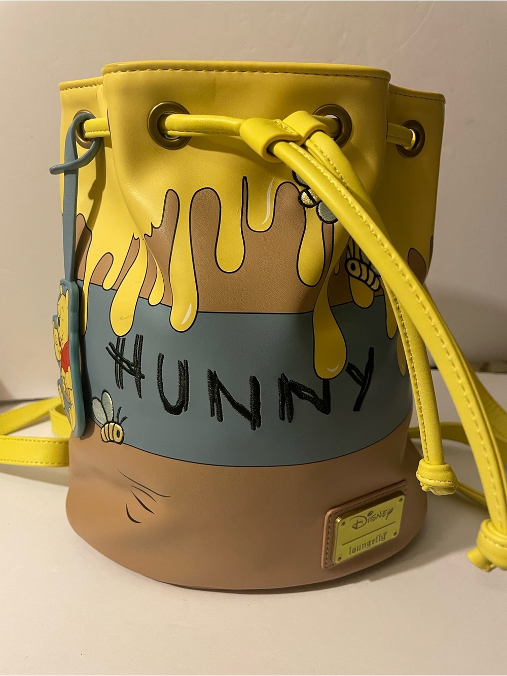 Disney x Loungefly Yellow Hunny Pot Bucket Bag Winnie the Pooh